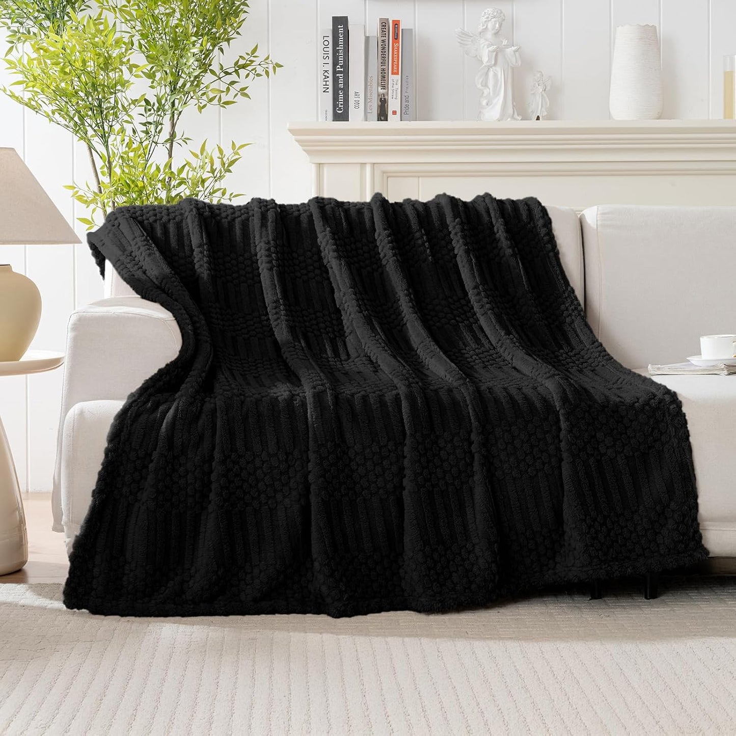 Black Throw Blanket - Soft & Fluffy Fleece, Cute & Aesthetic, Perfect for Sofa, Couch, Chair, Bed, Living Room & Bedroom, All-Season Use, Plush & Cozy Decorative Blanket 50X60